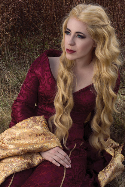 Creative Cosplay - Selecting & Sewing Costumes Way Beyond Basic